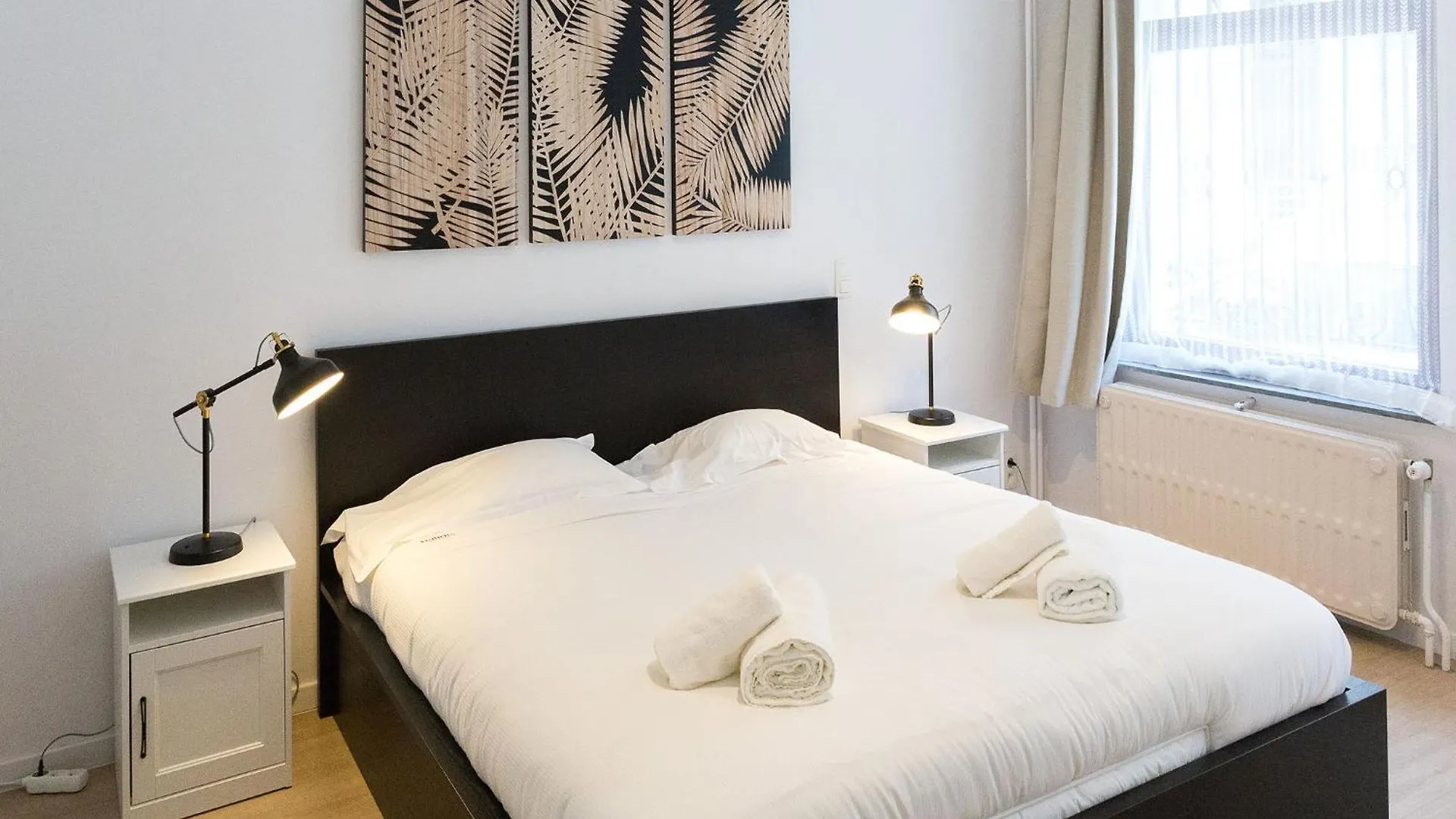 Apartment In Brussels, Degroux By Homenhancement Sa 벨기에