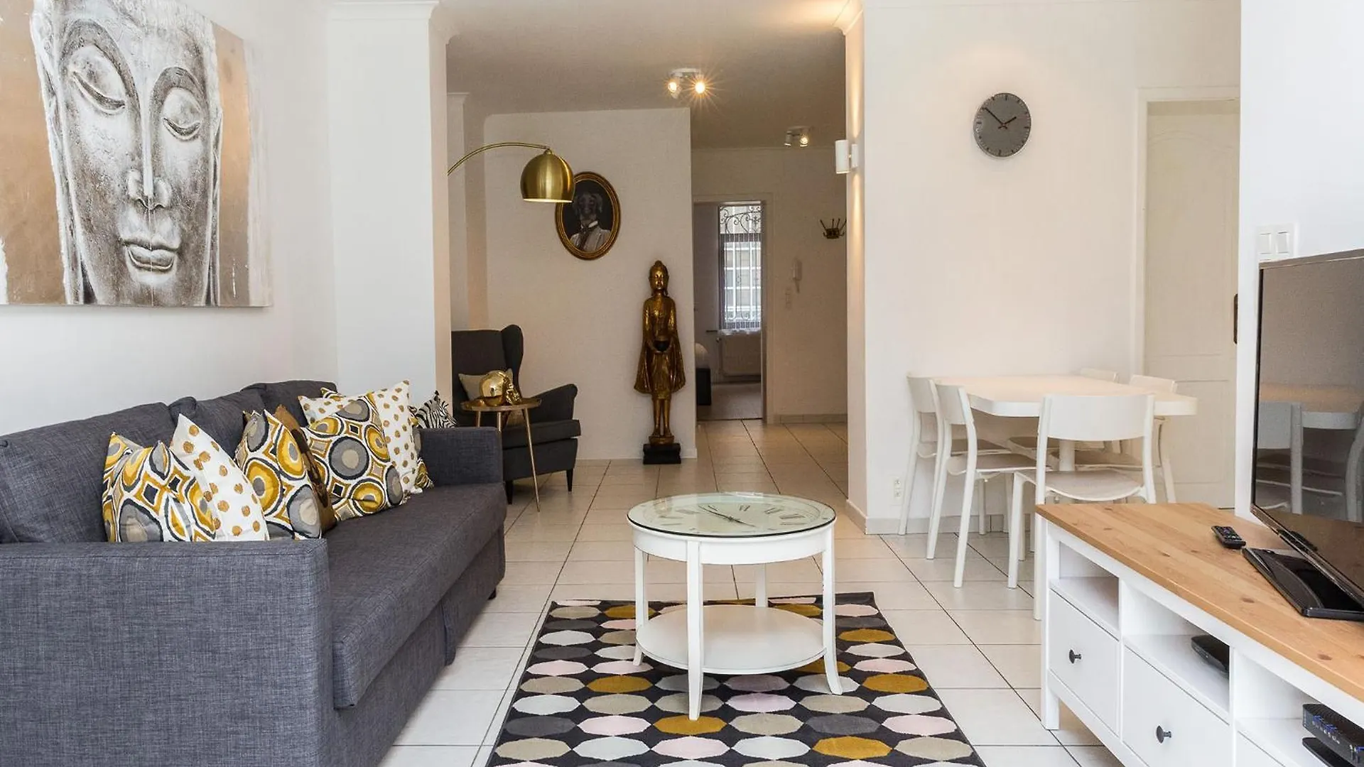 Apartment In Brussels, Degroux By Homenhancement Sa